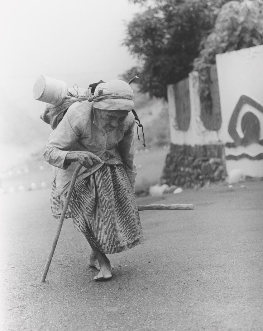 Kucapungane Documentary Photography 10 – 102-year-old Centanarian Lingase